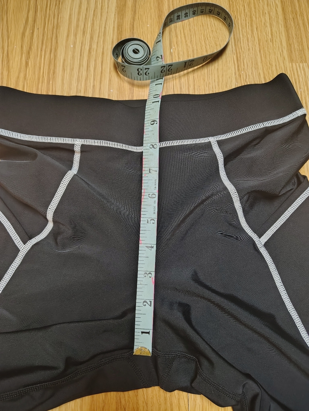 Attraco swim pants ,alblack with white trim size Small,NWT - Picture 8 of 9